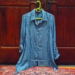 NWT Zac and Rachel denim color button down.